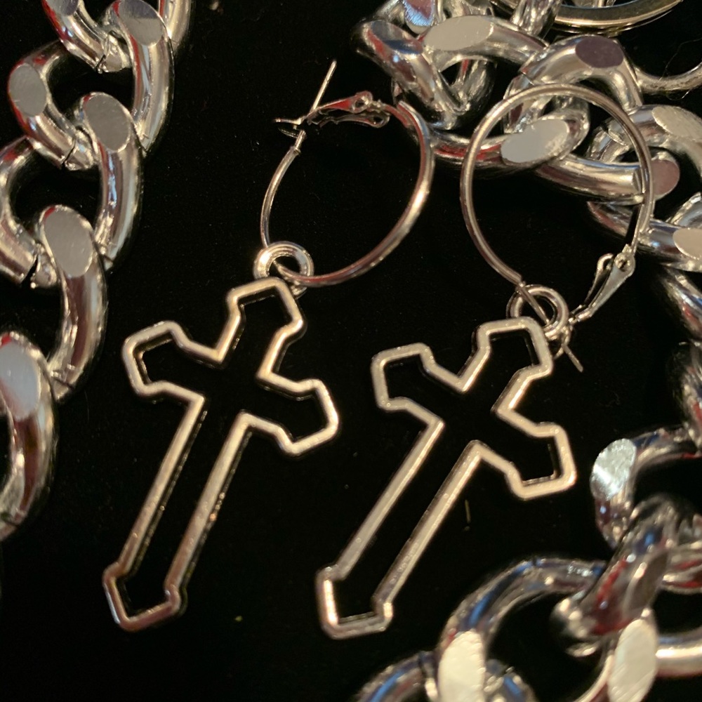 Cross Drop Earrings🥀